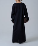 モデル身長:155㎝/ Sサイズ着用