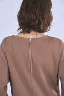 バックZIPロングワンピース