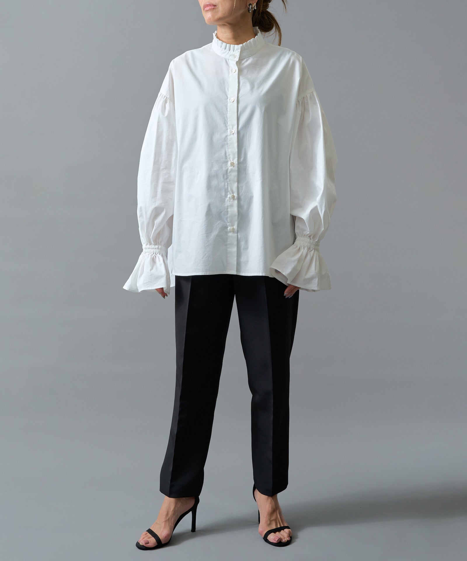 スタンドカラーボリュームスリーブブラウス – Adé Lifestyle