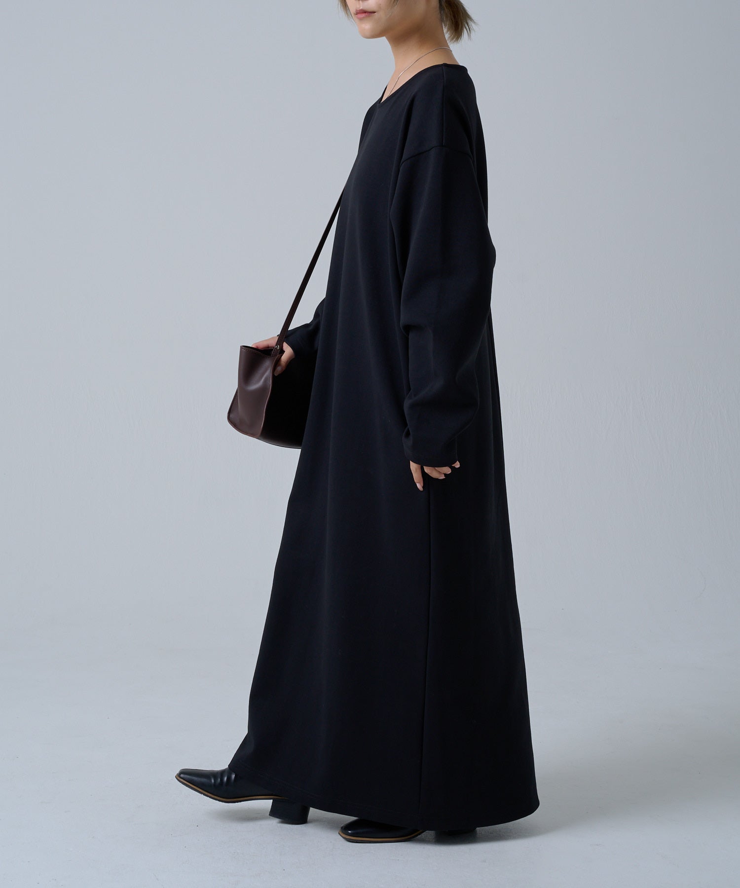 ブラックロング36 バックZIPロングワンピース – Adé Lifestyle