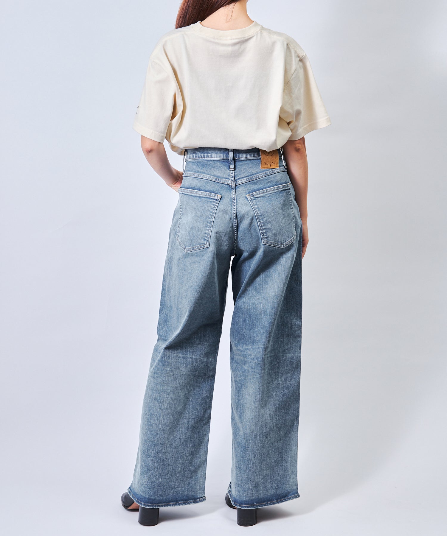 Ade Lifestyle 【SURT別注】ルーズシルエットハイストレッチデニム SURT別注】ルーズシルエットハイストレッチデニム – Adé Lifestyle