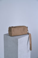 カウハイドショルダーバッグ