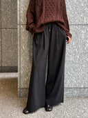 イージーワイドストレートパンツ